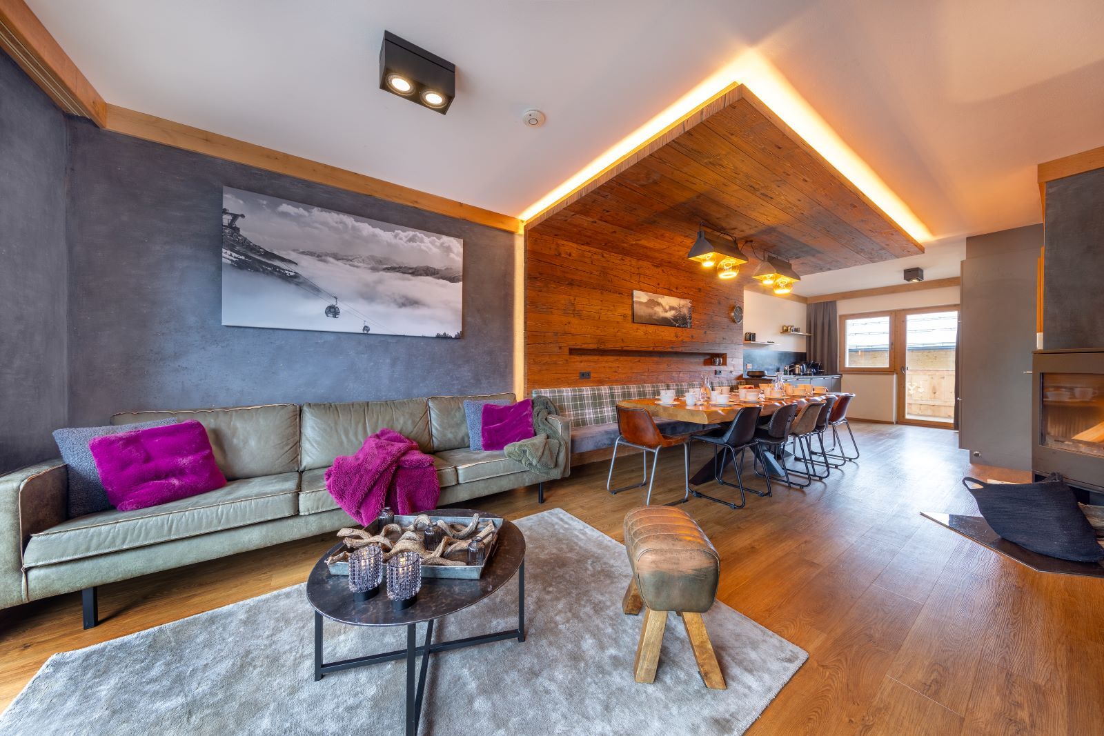 CZA_02_007.jpg CZA_02_007.jpg