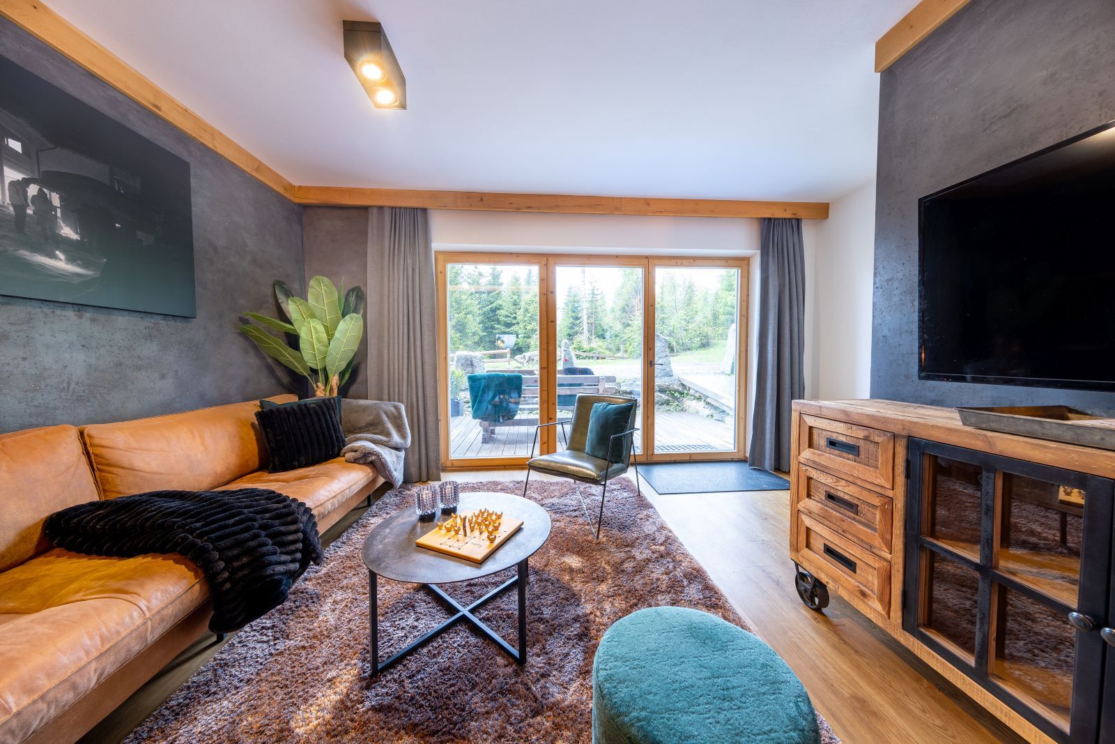 CZA_03_002.jpg CZA_03_002.jpg