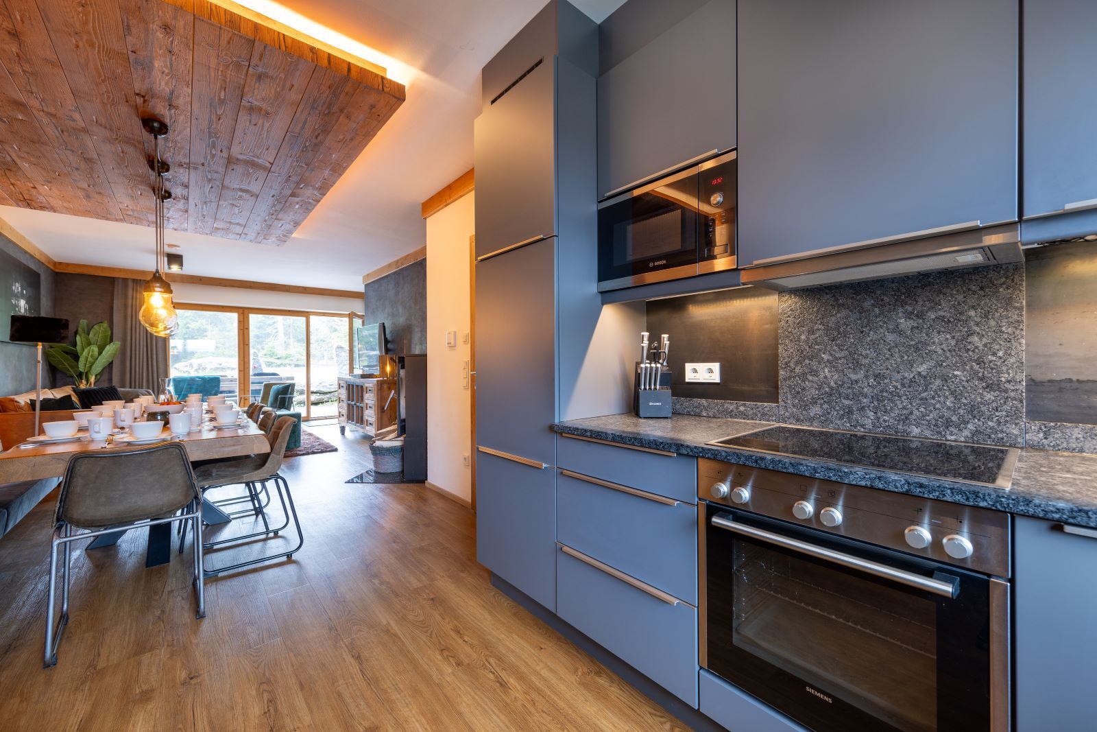 CZA_03_009.jpg CZA_03_009.jpg