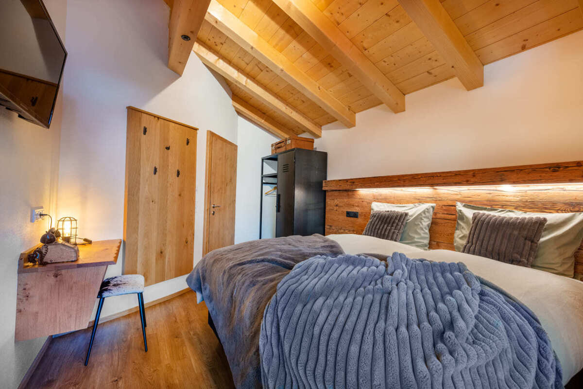 Chalet_Zillertal_Arena_XL_Zimmer_4_3_.jpg