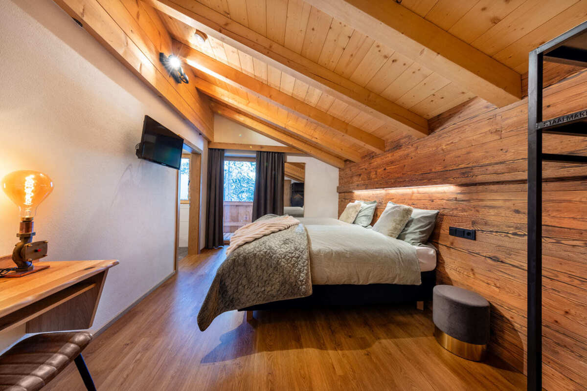 Chalet_Zillertal_Arena_XL_Zimmer_5_3_.jpg