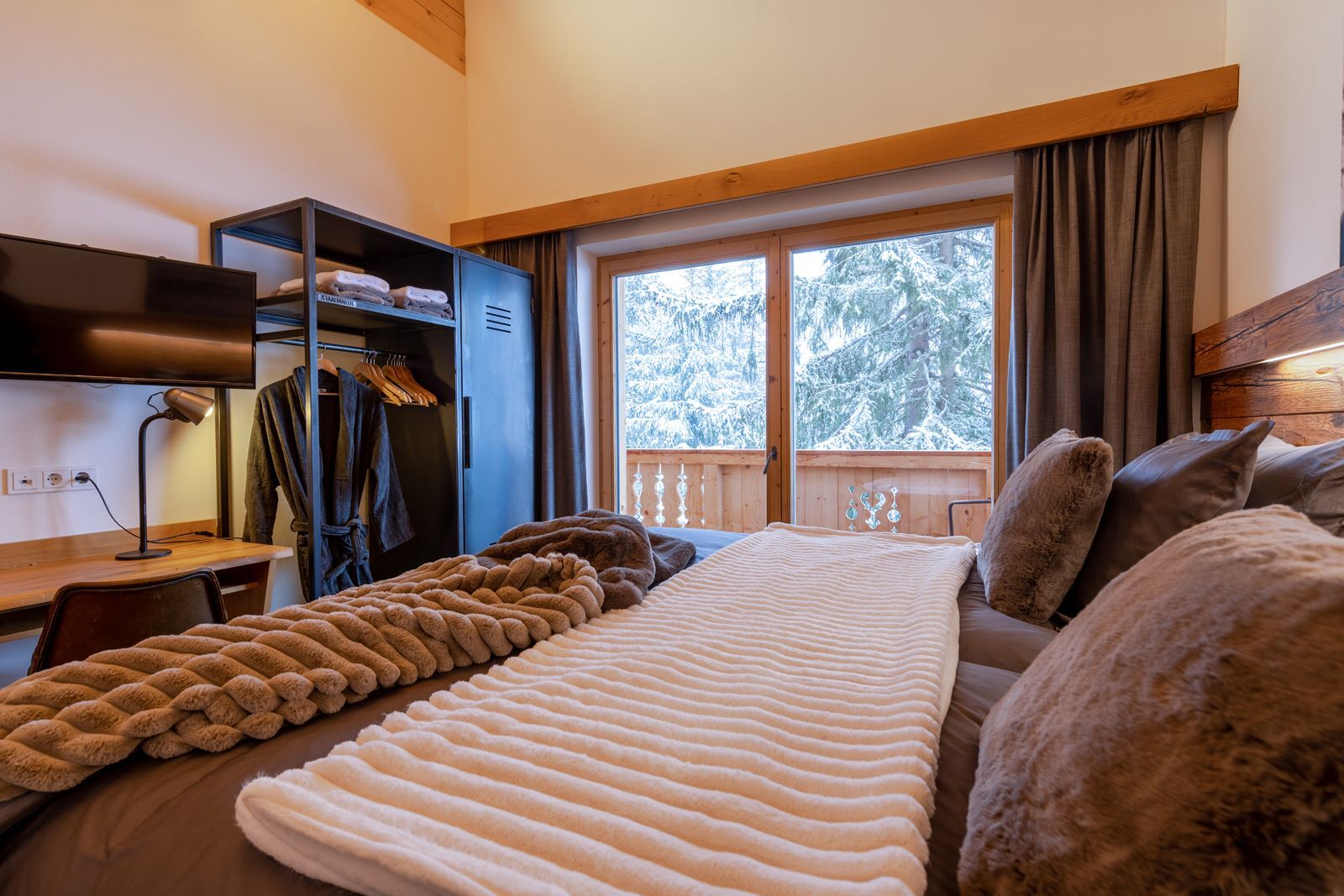 Chalet_Zillertal_Arena_1_47_.jpg Chalet_Zillertal_Arena_1_47_.jpg