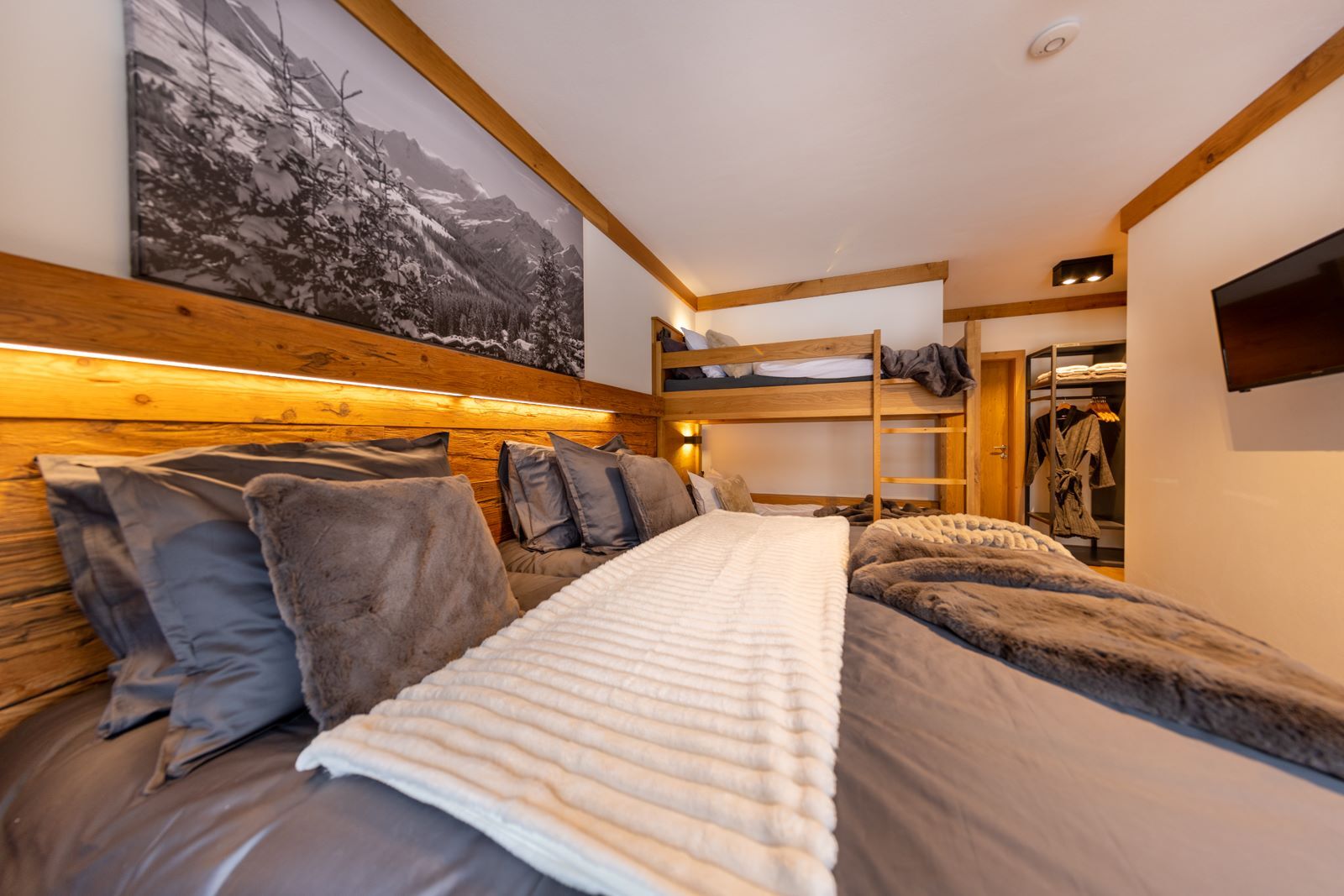 Chalet_Zillertal_Arena_1_55_.jpg Chalet_Zillertal_Arena_1_55_.jpg