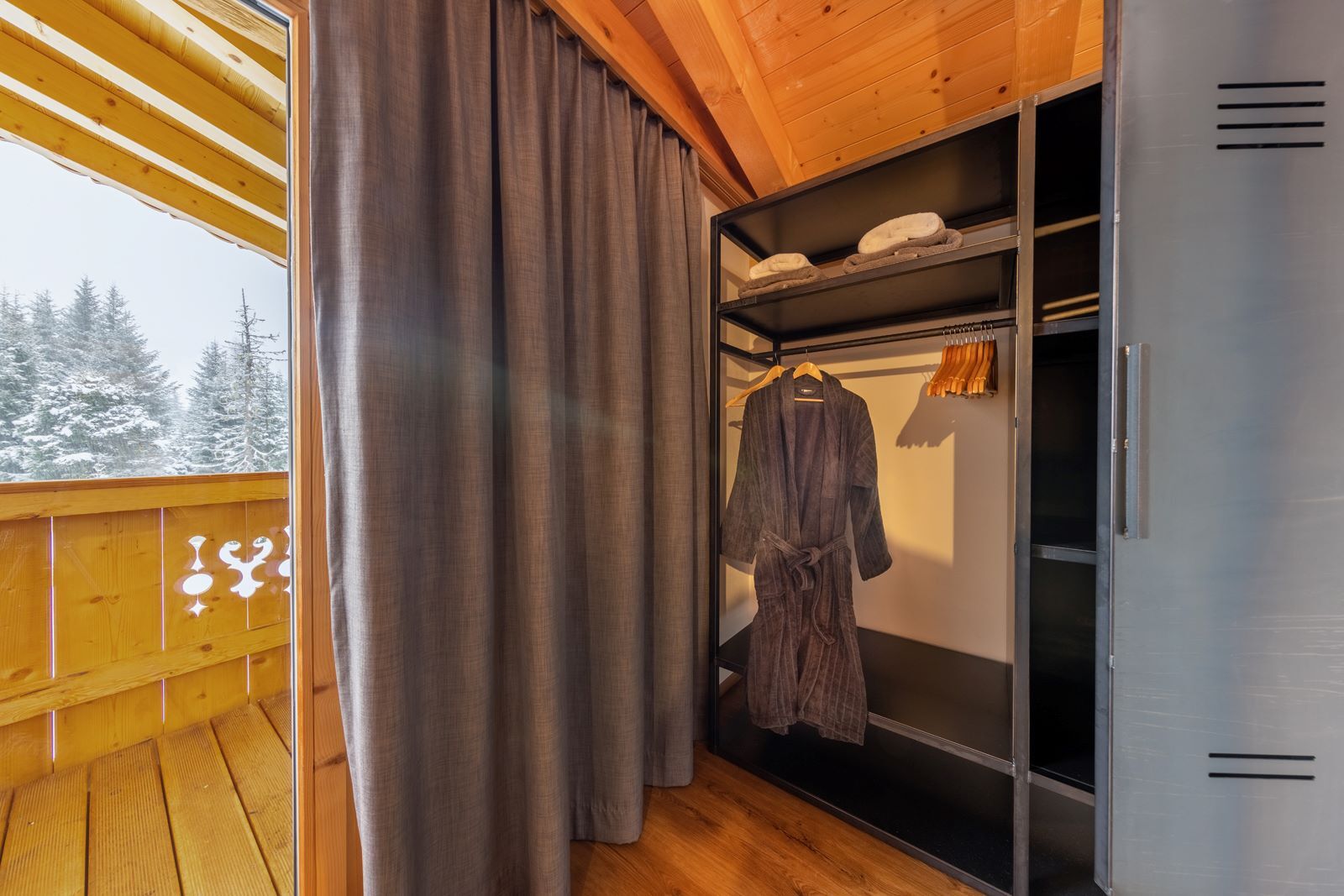 Chalet_Zillertal_Arena_3_35_.jpg Chalet_Zillertal_Arena_3_35_.jpg